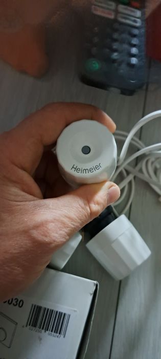 Siłownik elektrotermiczny heimeier 230v plus  regiula