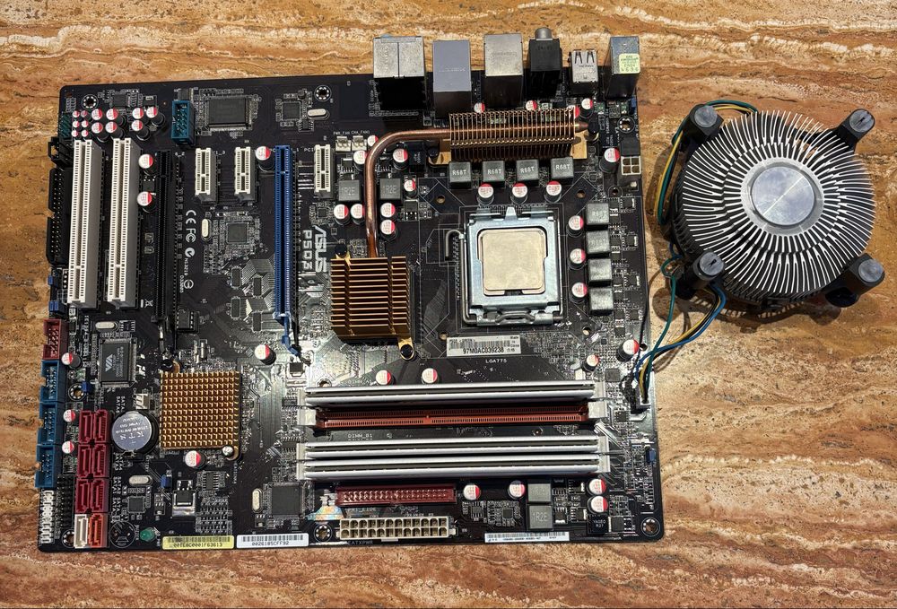 Motherboard Asus P5Q3 com CPU e RAM