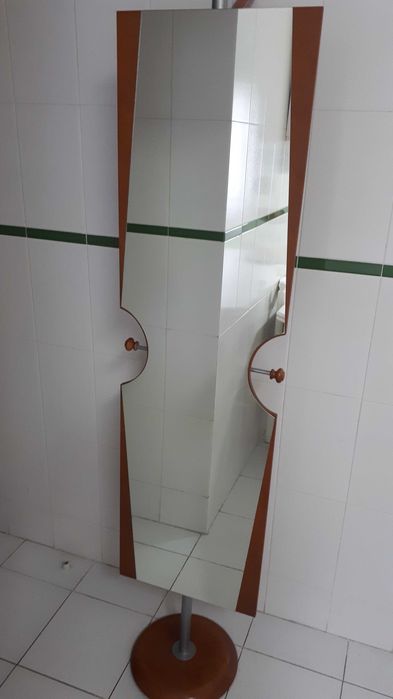 Floor-standing mirror with coat hooks64584340253698121