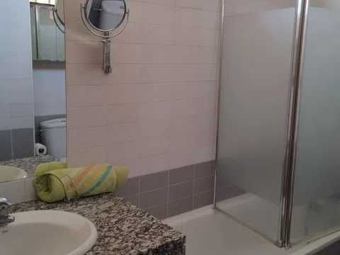 Quarto para arrendar - Cidade Universitária Campo Grande