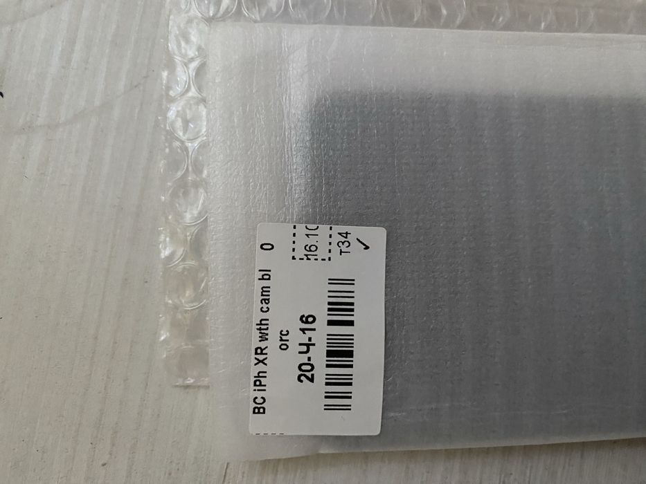 Задняя крышка корпуса на iPhone xr