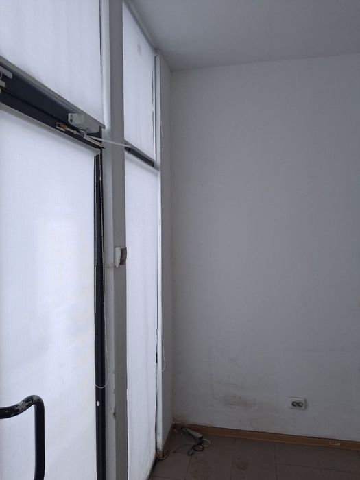 Здам приміщення в дострокову оренду , ринок ХТЗ,  15 м2