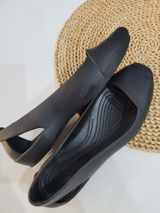 Czarne baleriny Crocs 37