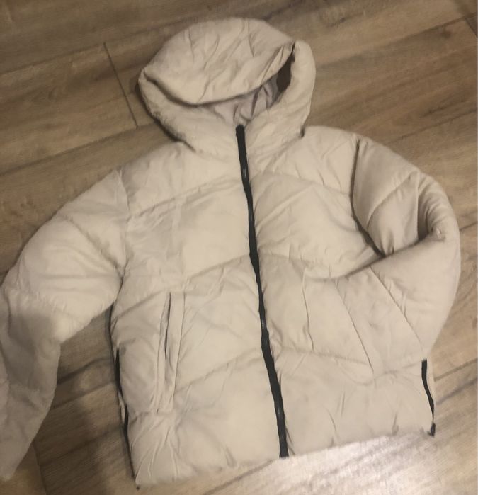 Kurtka Zara.  152
