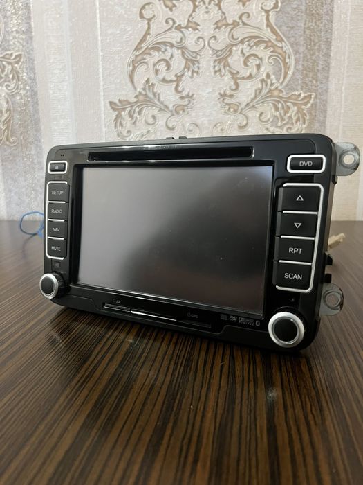 Продам магнітолу