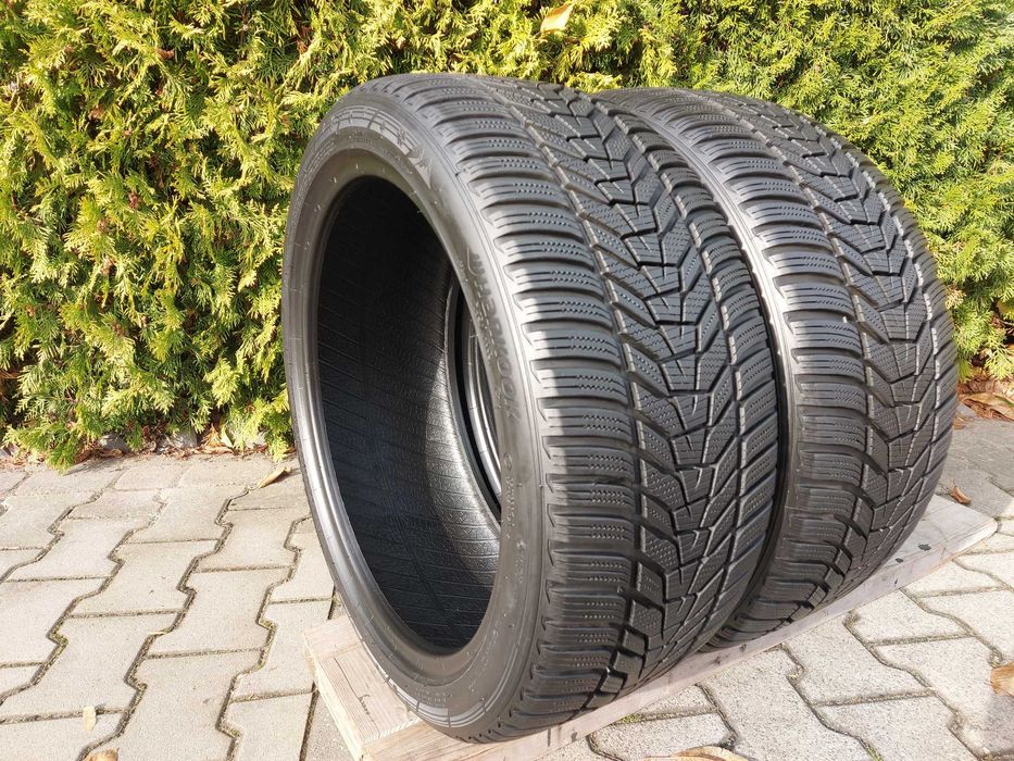 Para 245/40R19 98V XL FR Hankook Winter Icept Evo 3 / 8mm