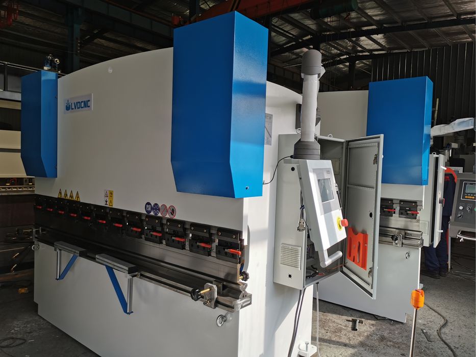 Листогиб гидравлический 40т 2000 мм e22