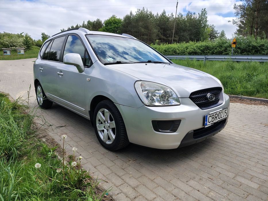 Kia Carens Kia Carens III 2.0 CRDi 140 km • 6-biegów • Rodzinny i przestronny