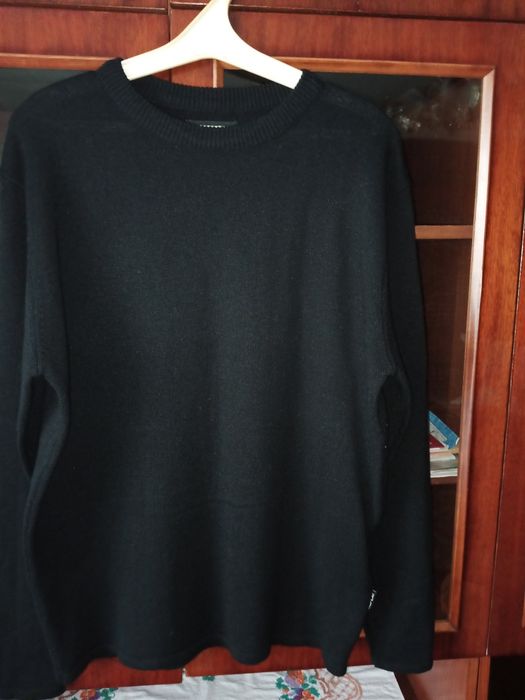 Продам чоловічий джемпер.