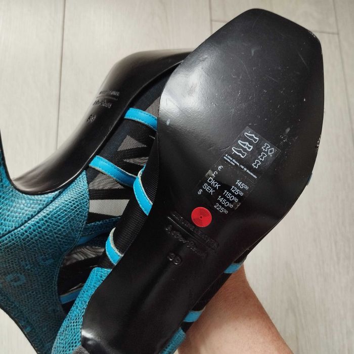 Шкіряні босоніжки зміїний принт