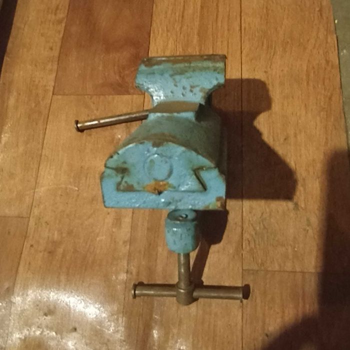 Stare solidne imadło