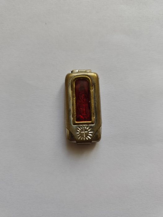 Stara miniaturowa kapliczka kieszonkowa