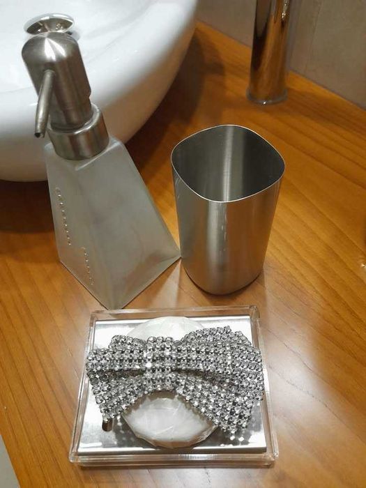 Conjunto de casa de banho(Para Desocupar)443031188250316801