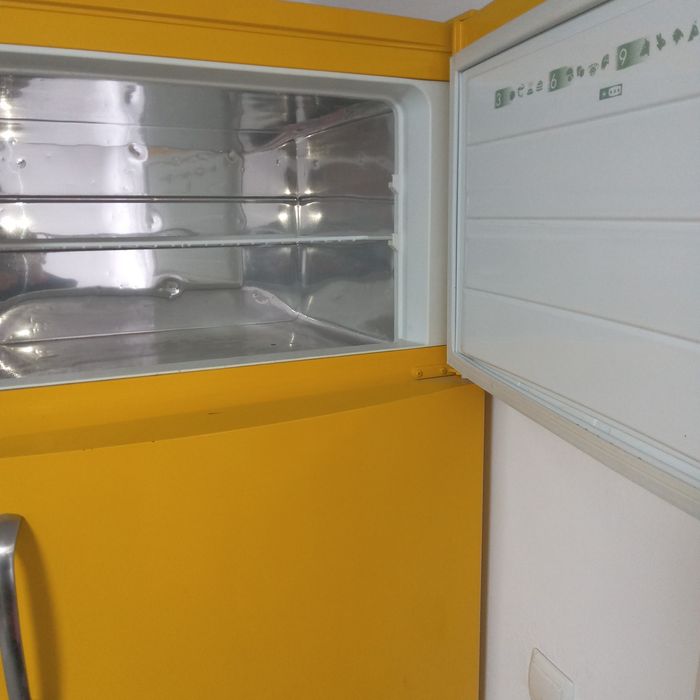 Холодильник Арістон