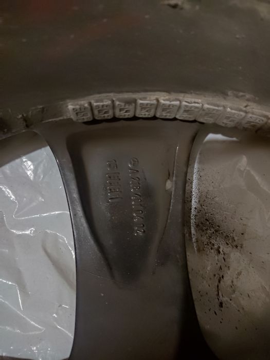 Шини з дисками  r19