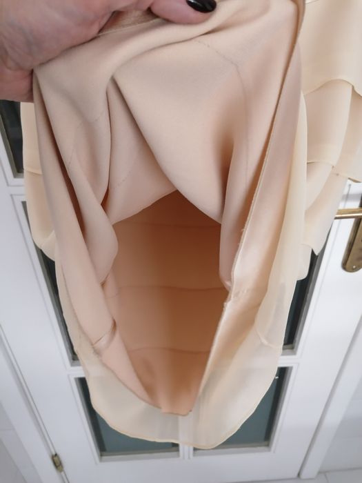 Requintada saia em chiffon e cetim