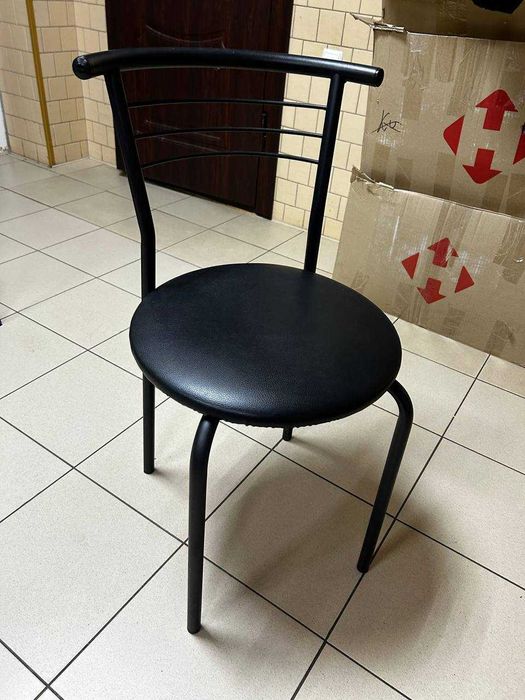 Кухонний стілець з широкою спинкою