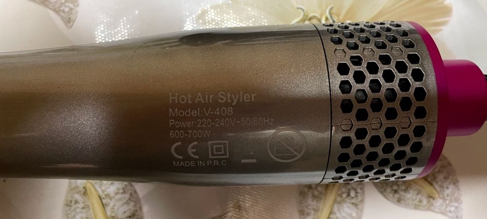 Продам фен-стайлер VGR V-408