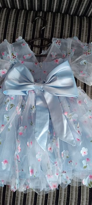 Святкове плаття для дівчинки на 2 рочки з подарунком