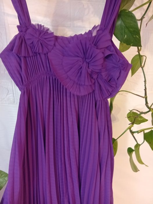 Piękna plisowana efektowna