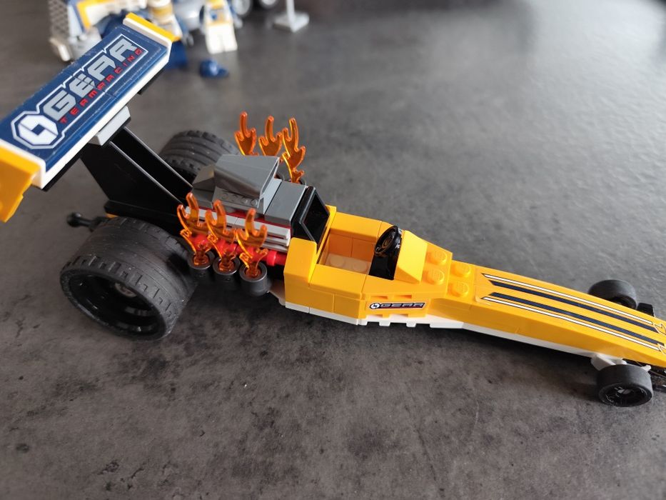 LEGO city 60151- transporter dragsterów