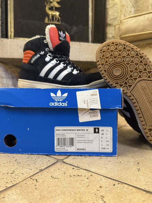 Зимние Кроссовки adidas