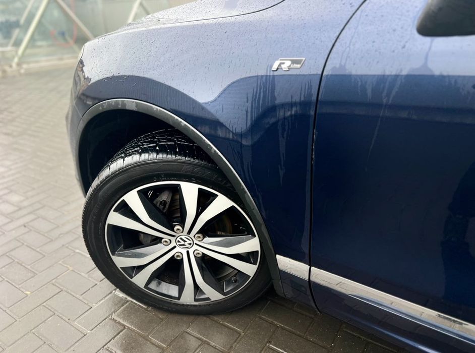 Volkswagen Touareg R-line
