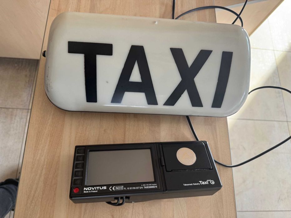 taksometr fiskalny + kogut lampa TAXI Novitus TAXI E