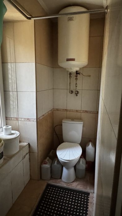 Продам 2 кімнатну  квартиру