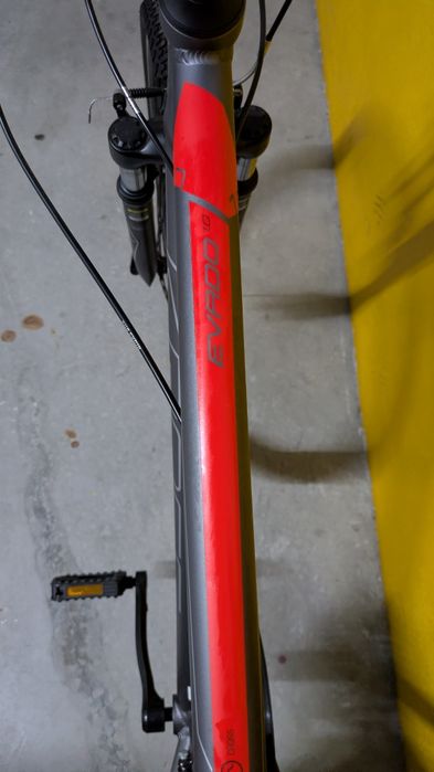 Bicicleta BTT kross evado 1.0