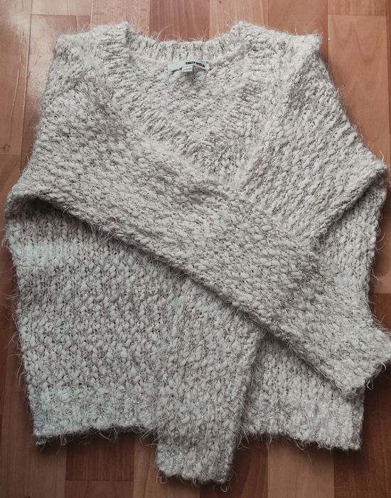 Мягкий свитер /укороченный свитер