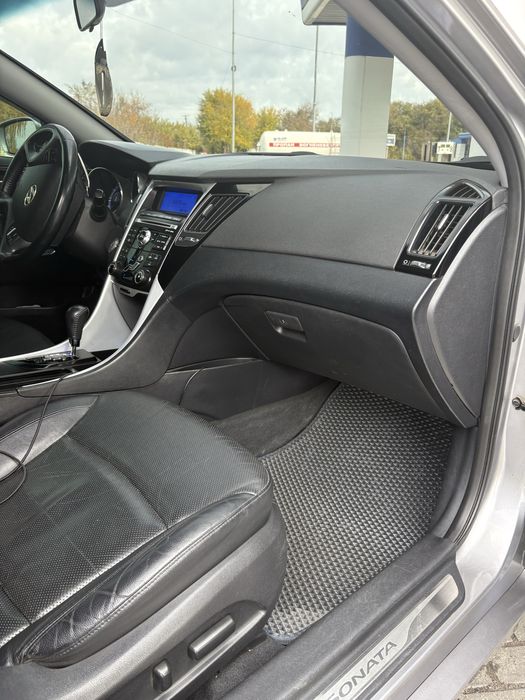 Продам Hyundai Sonata