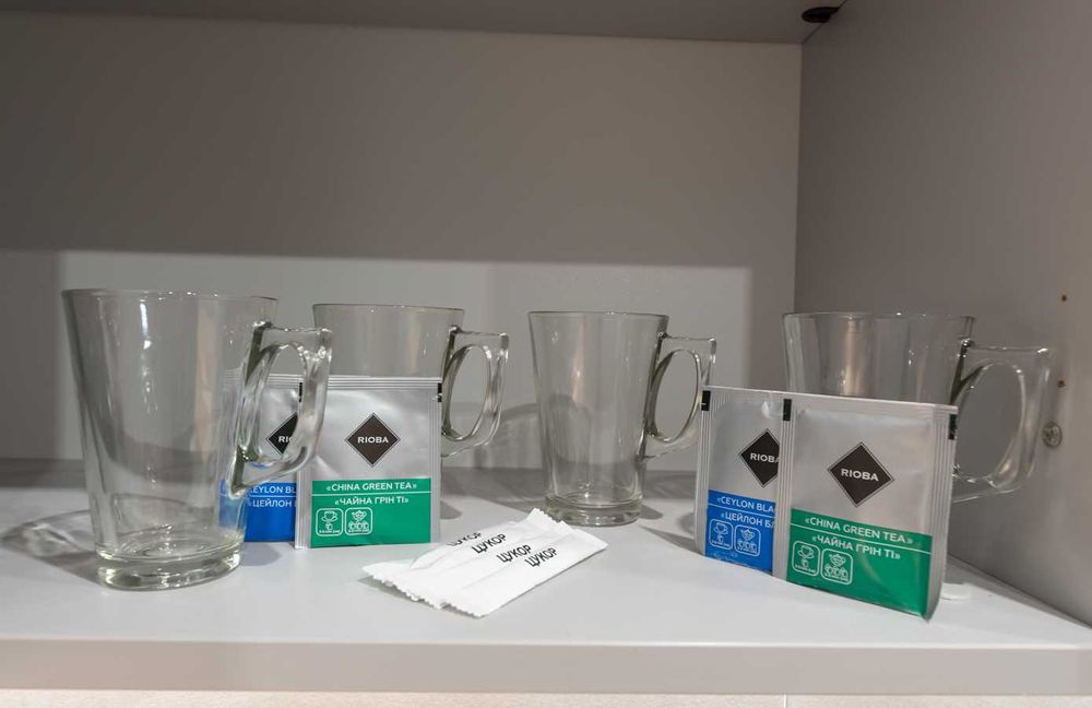 Оренда подобово - затишний смарт із ванною, біля метро. Світло 24/7.