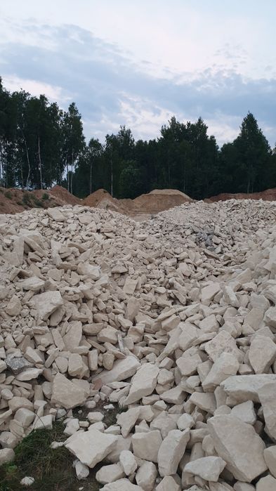 Kamień wapienny, gruby, twardy