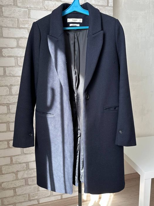 Женское пальто синего цвета