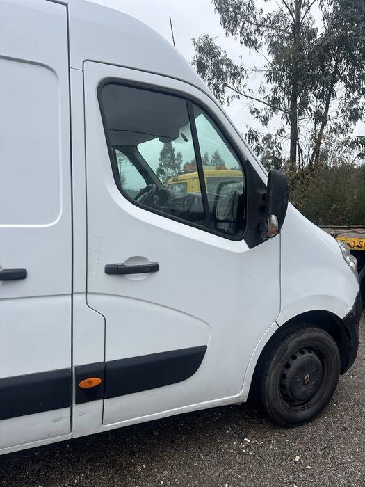 porta frente direita Renault master III ANO 2018
