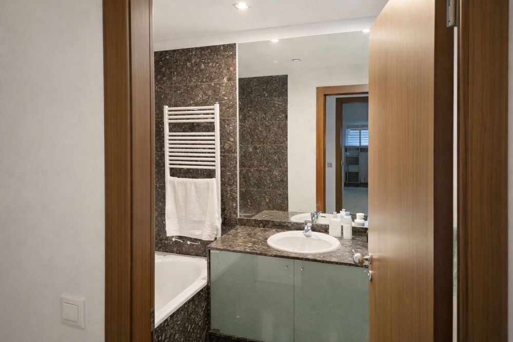 Um apartamento para arrendamento