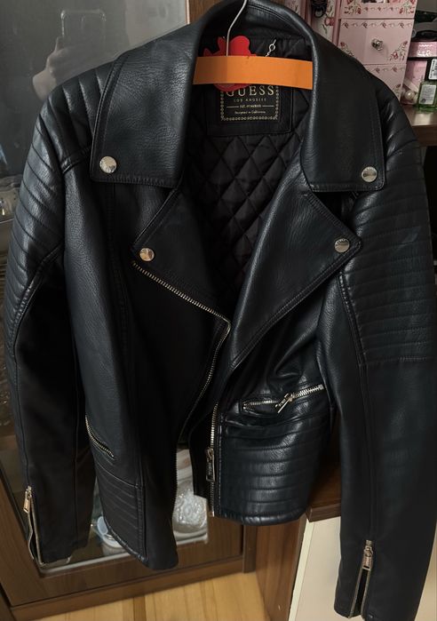 Шкіряна куртка Guess