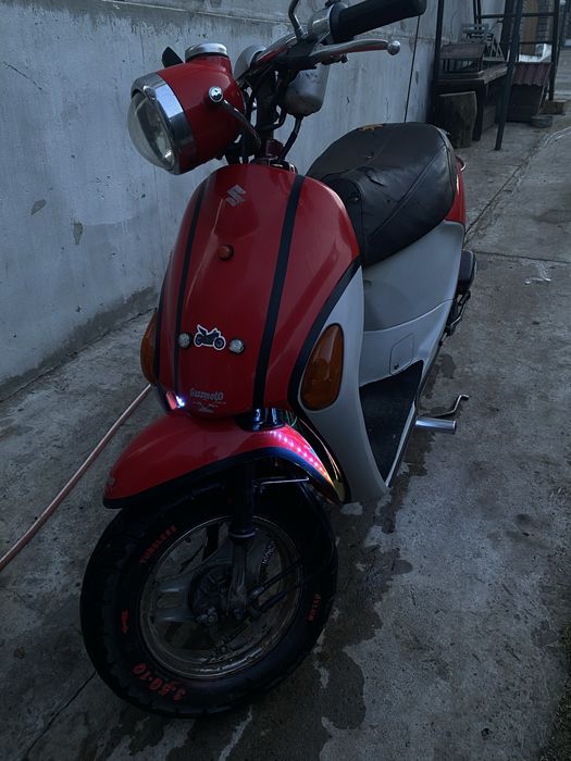 Продам мопед сузукі