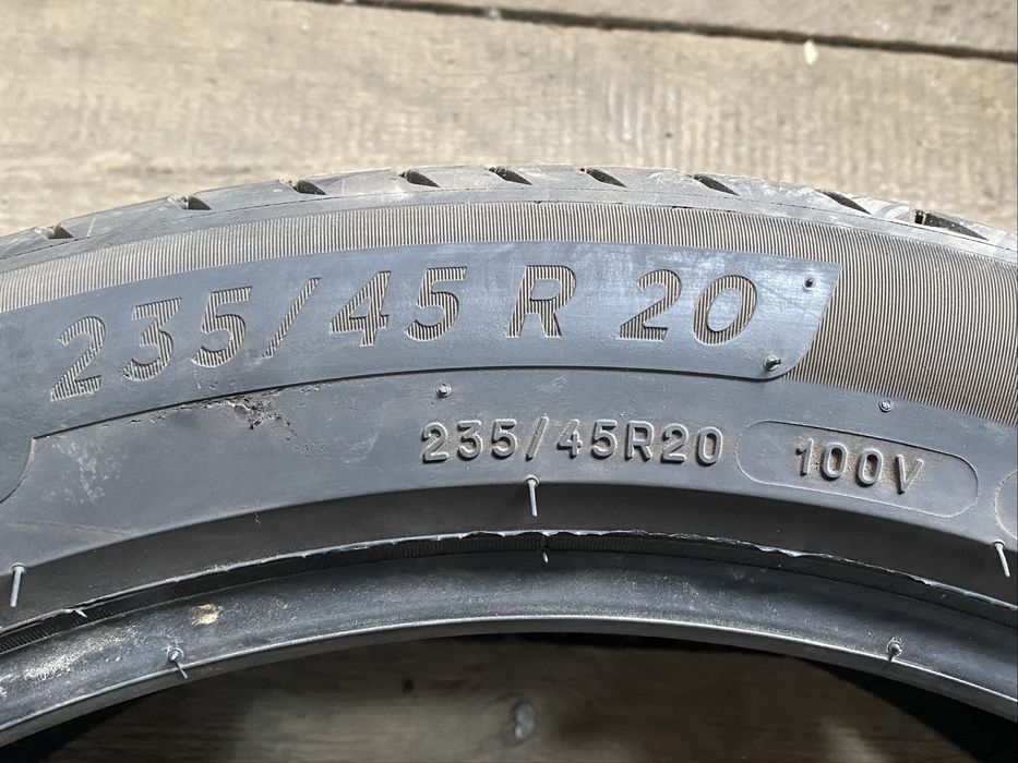 2шт 95% 23 год 235/45R20 Michelin Primacy4
