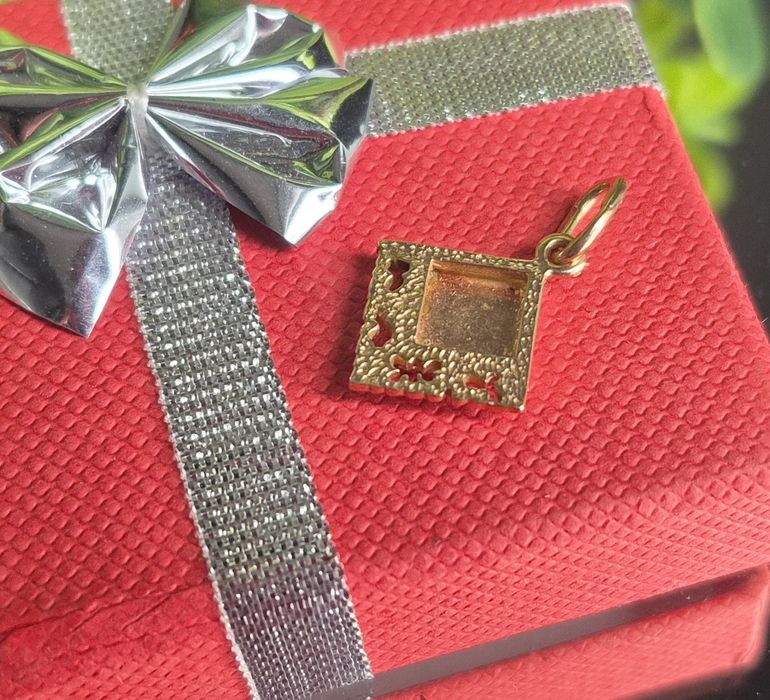 Piękna złota zawieszka 14K ażurowa 583/585