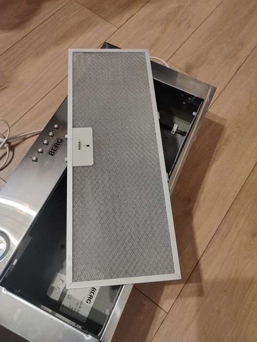 Okap podszafkowy BERG