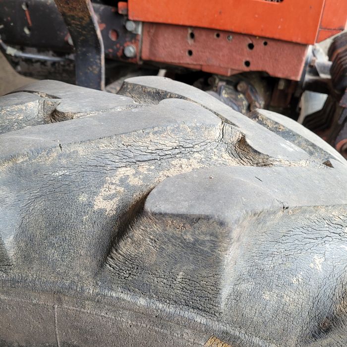 Opony 15.5 r38  11.2 r20