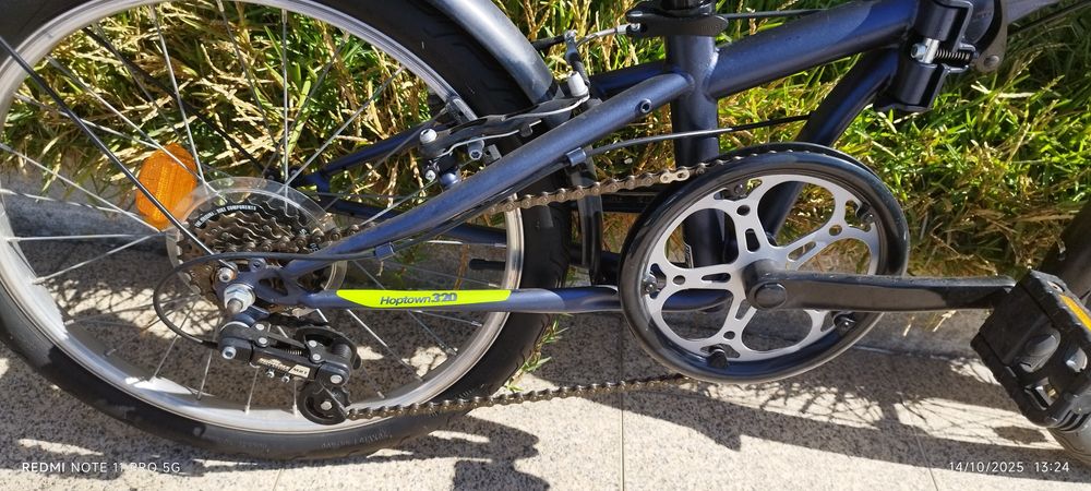 Bicicleta de partir ao meio. Está como nova. Vendo para desocupar.