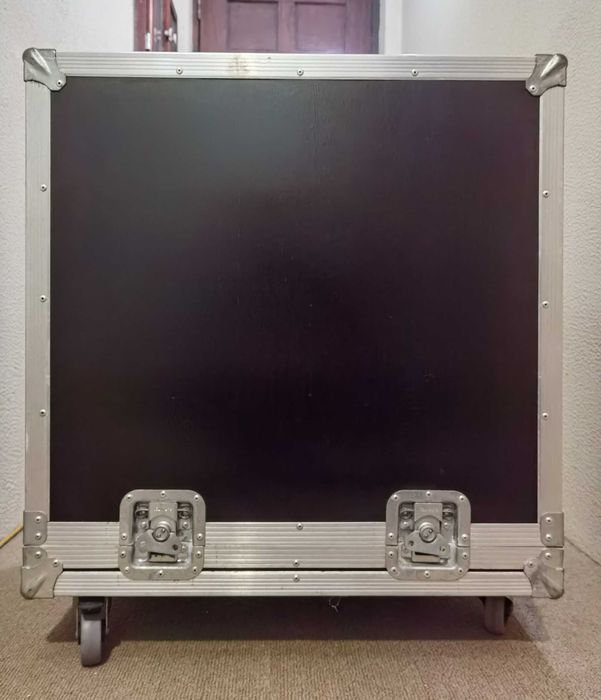 Roland DB-700 Bass Combo 250W 1x15'' + Oferta da Roadcase