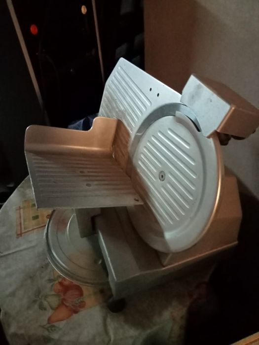 Máquina de cortar fiambre