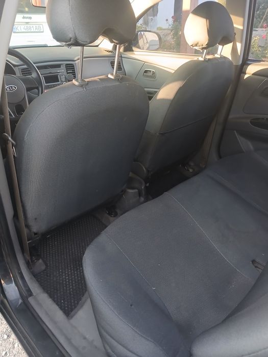 Продаж авто Kia Rio 2010