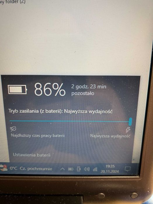toshiba a-300 z dwiema bateriami nowymi