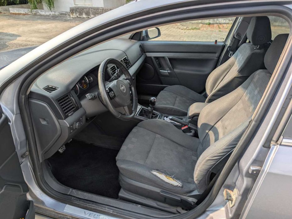 Opel Vectra Caravan — fotografia 10