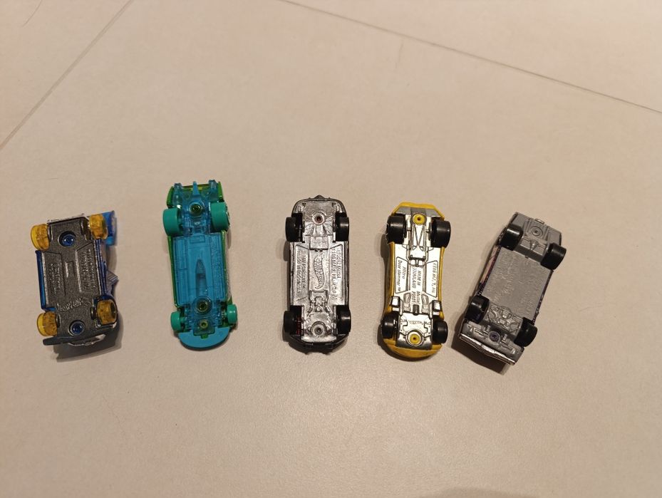Autka hot wheels
